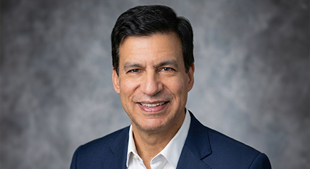 Nelson Gonzalez headshot